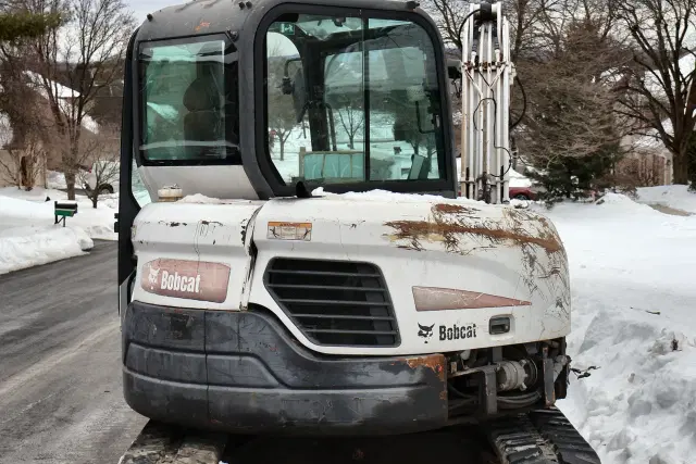 Image of Bobcat E60 equipment image 4