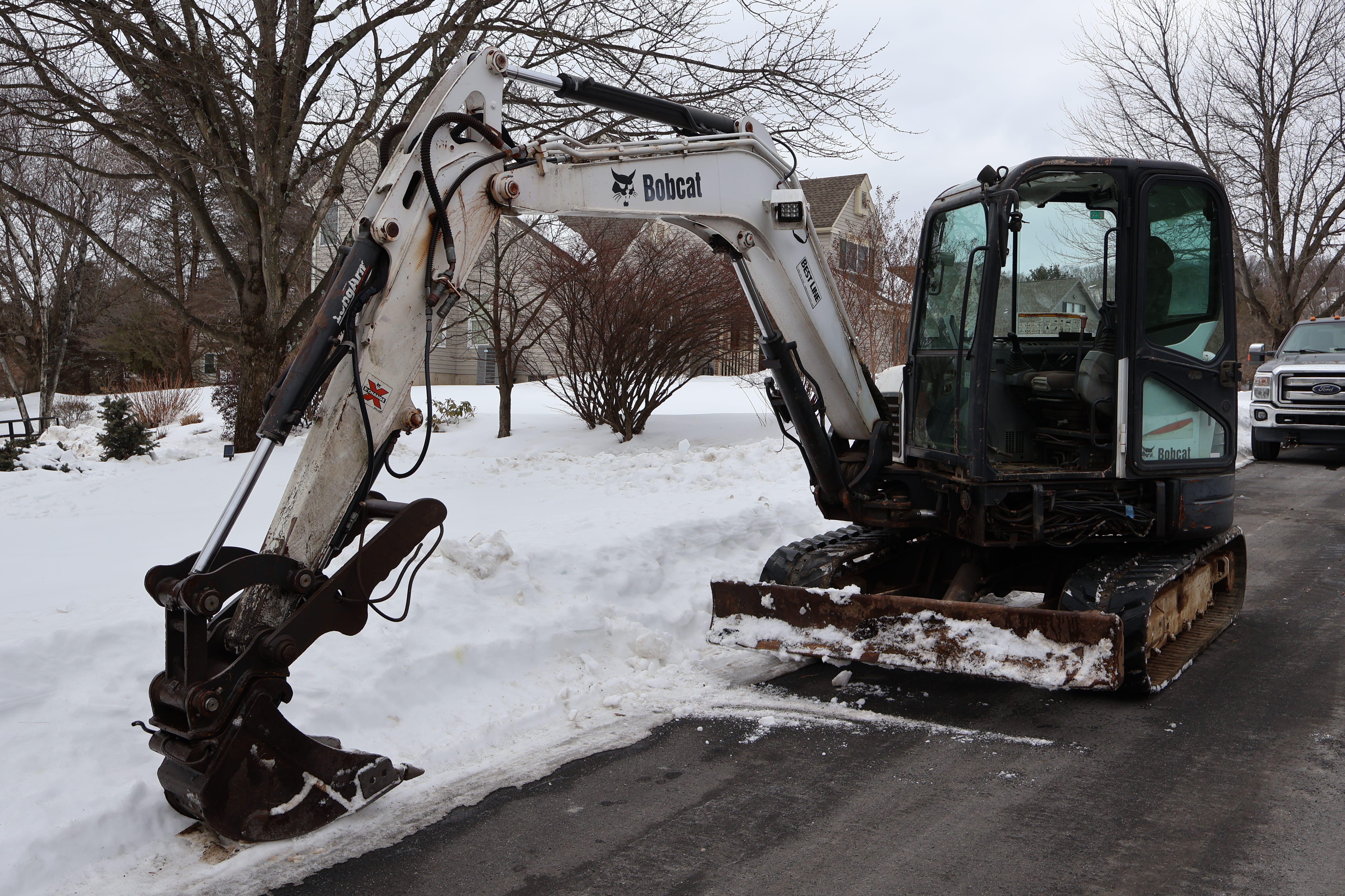 2011 Bobcat E60 Equipment Image0