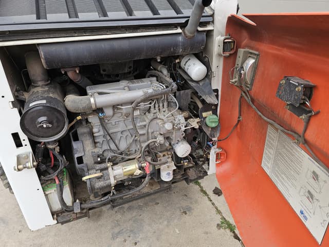 Image of Bobcat S175 equipment image 2