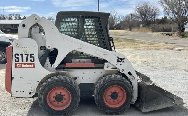 Image of Bobcat S175 equipment image 3