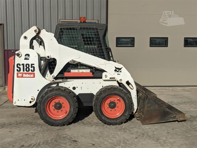 Image of Bobcat S185 equipment image 2