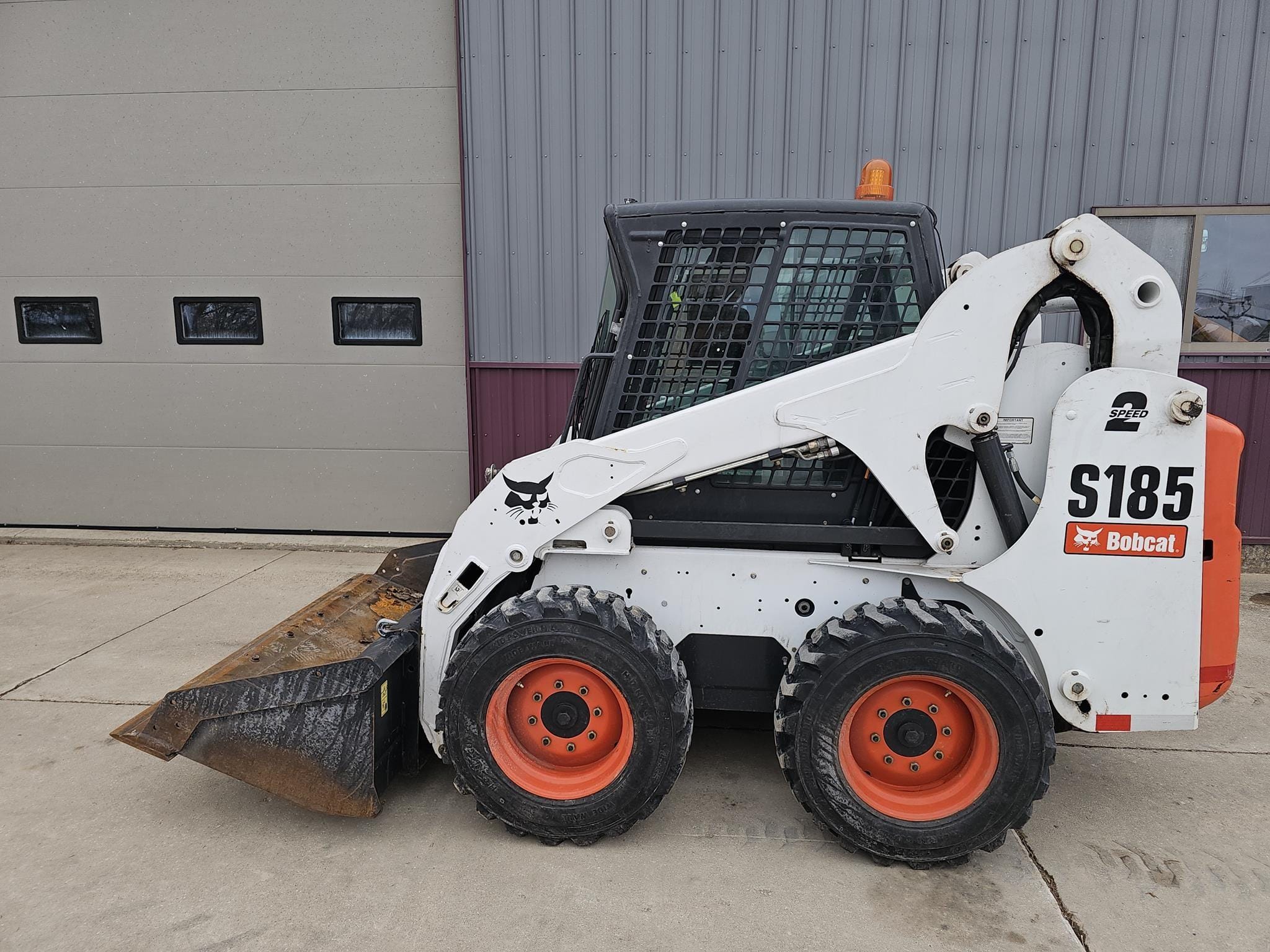 2011 Bobcat S185 Equipment Image0
