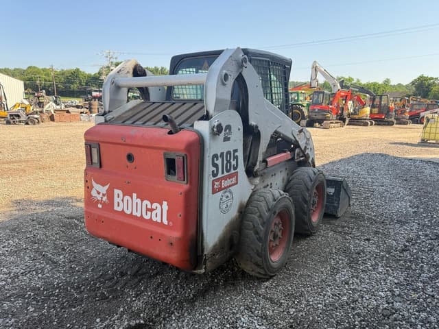 Image of Bobcat S185 equipment image 3