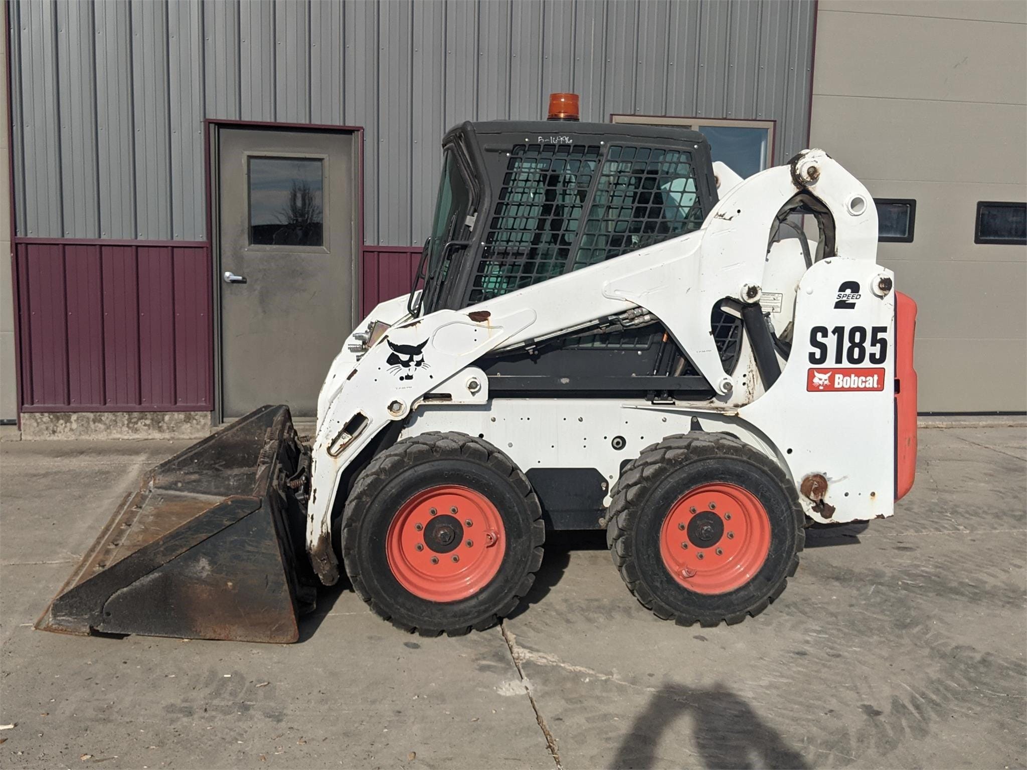 2011 Bobcat S185 Equipment Image0