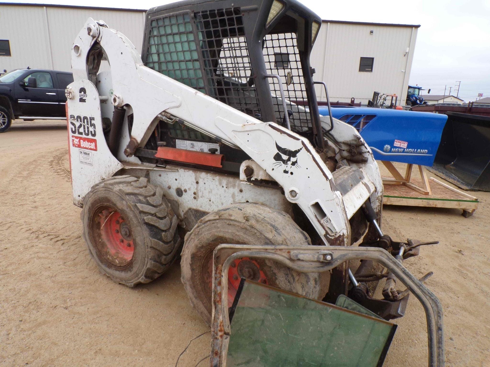 2011 Bobcat S205 Equipment Image0