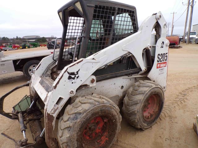 Image of Bobcat S205 equipment image 4