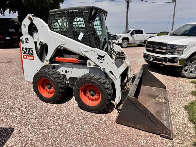 Image of Bobcat S205 equipment image 4