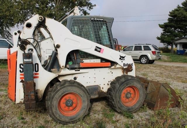 Image of Bobcat S300 equipment image 2