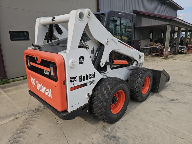 Image of Bobcat S650 equipment image 3
