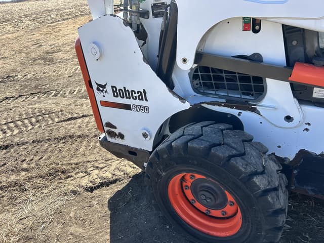 Image of Bobcat S750 equipment image 3