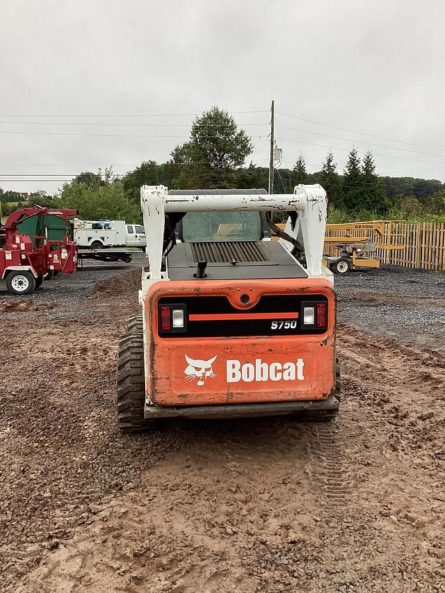 Image of Bobcat S750 equipment image 2