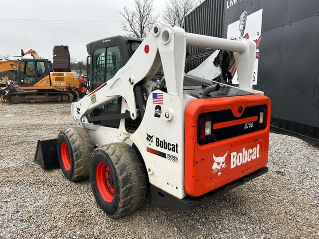 Image of Bobcat S750 equipment image 1