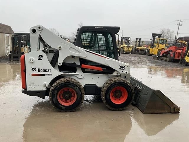 Image of Bobcat S750 equipment image 4