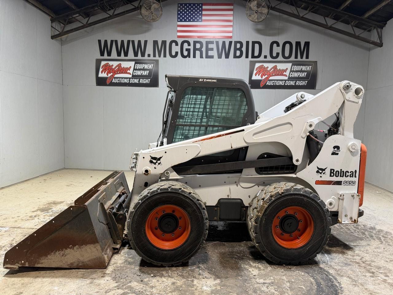 2011 Bobcat S850 Equipment Image0