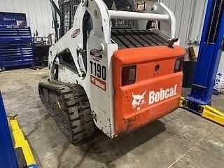 Image of Bobcat T190 equipment image 4