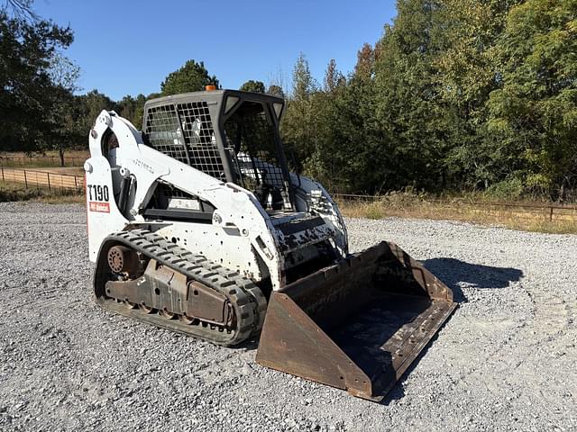 Image of Bobcat T190 equipment image 3