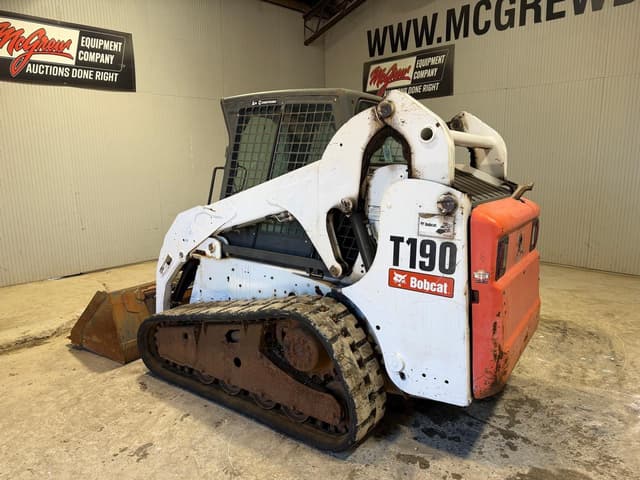 Image of Bobcat T190 equipment image 3