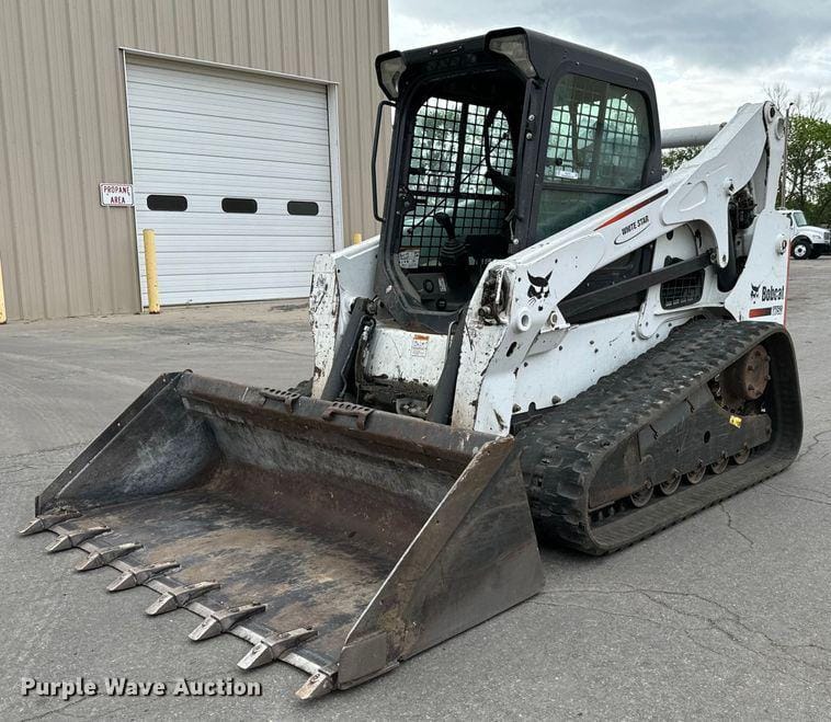 Main image Bobcat T750