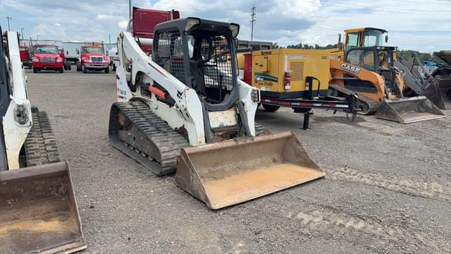 Image of Bobcat T750 equipment image 2