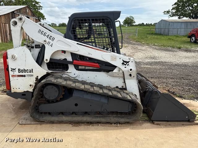 Image of Bobcat T750 equipment image 3