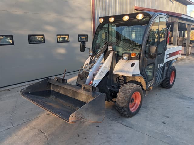 Image of Bobcat Toolcat 5600 equipment image 1
