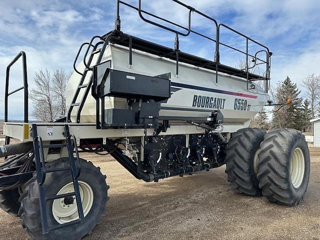 Image of Bourgault 3310 equipment image 4