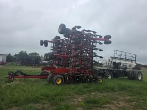 2011 Bourgault 3310 Image