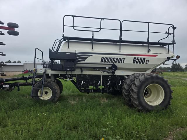 Image of Bourgault 3310 equipment image 3