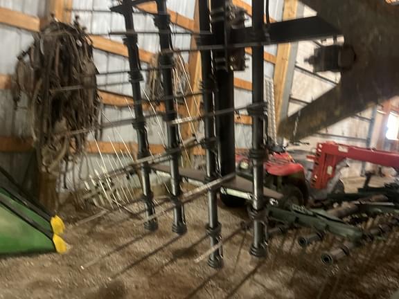 Image of Bourgault 8810 equipment image 1