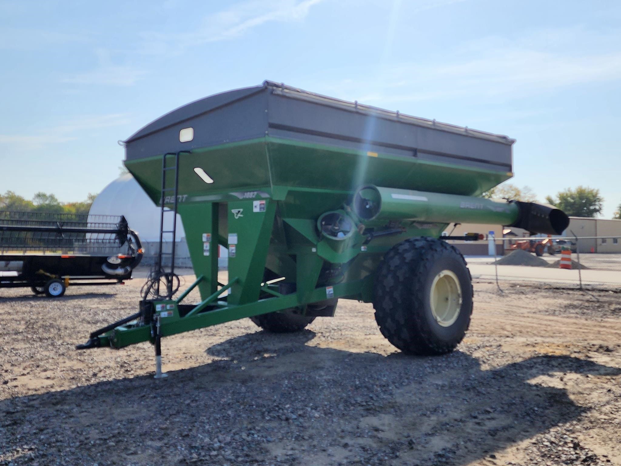 2011 Brent 1082 Equipment Image0