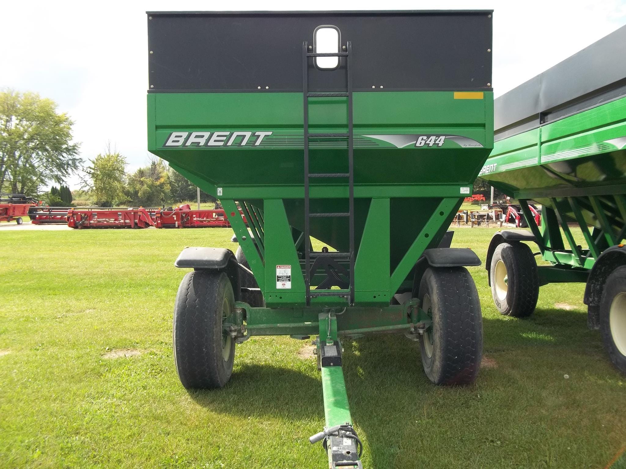 2011 Brent 644 Equipment Image0