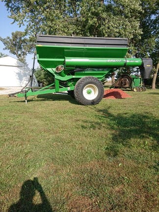 2011 Brent 782 Equipment Image0
