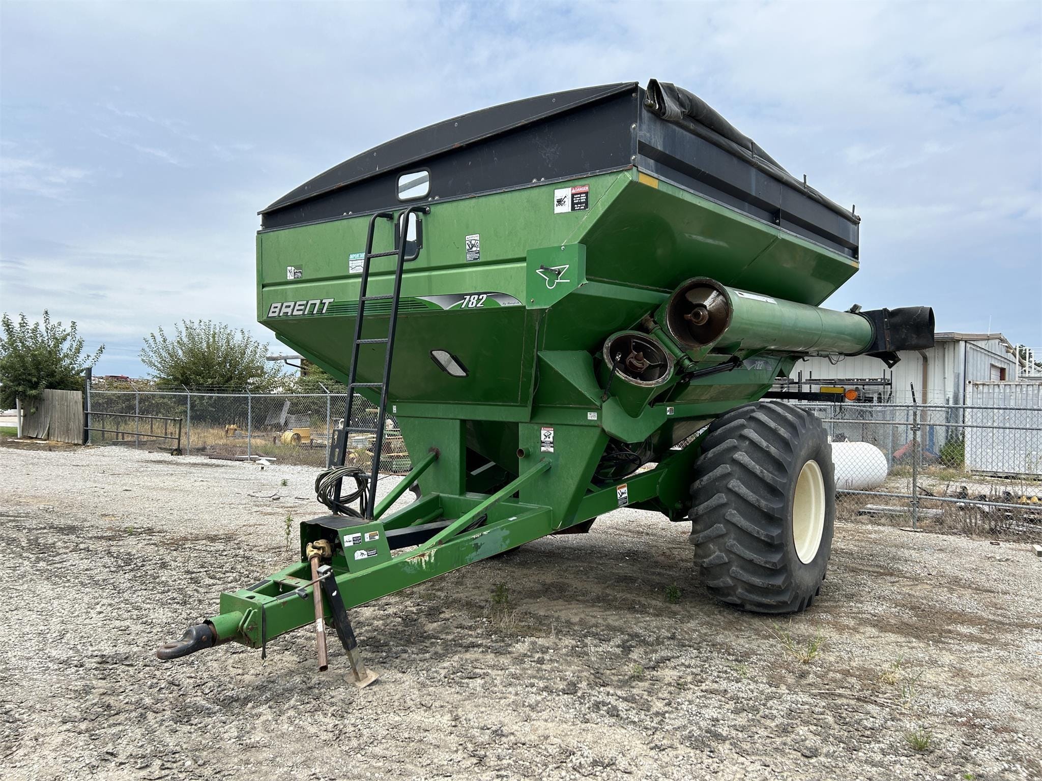 2011 Brent 782 Equipment Image0