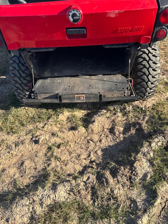 Image of Can-Am Commander XT  equipment image 3