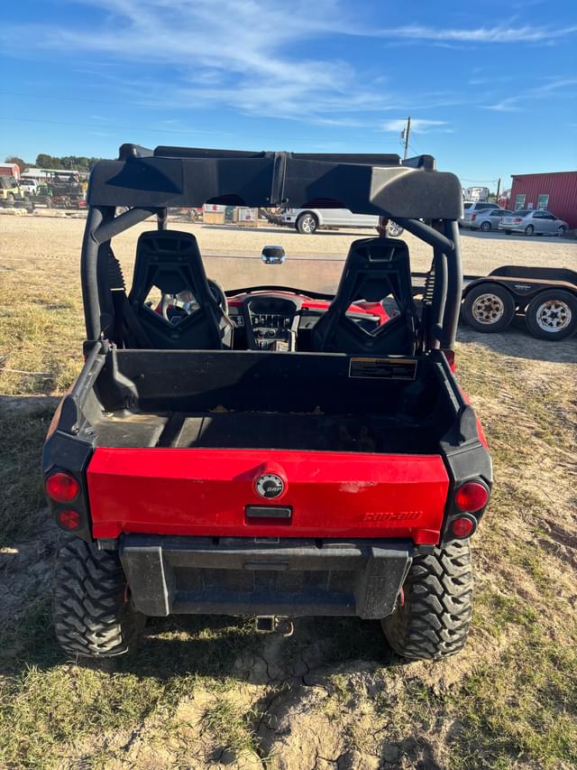 Image of Can-Am Commander XT  equipment image 2