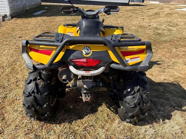 Image of Can-Am Outlander 650 equipment image 4