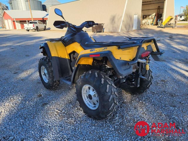 Image of Can-Am Outlander XT equipment image 2