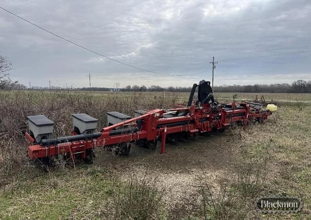 Image of Case IH 1200 equipment image 3