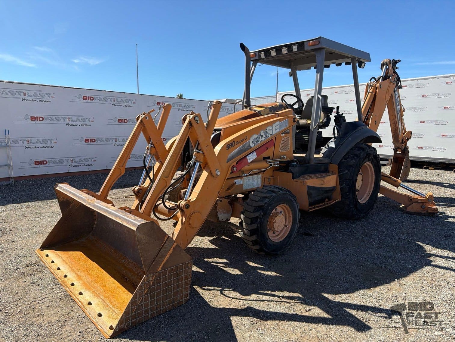 2011 Case 580 Super N Equipment Image0