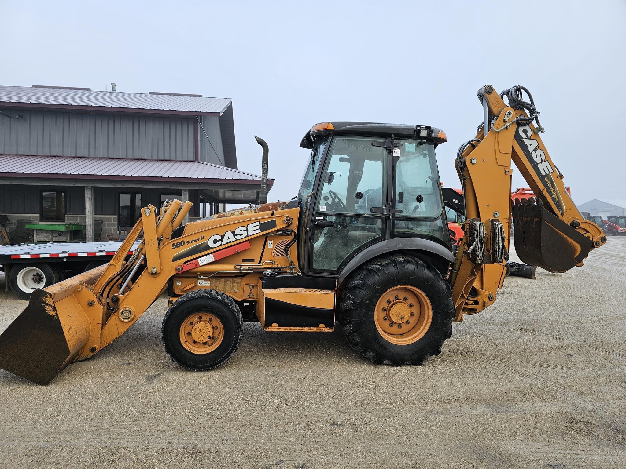 2011 Case 580 Super N Equipment Image0