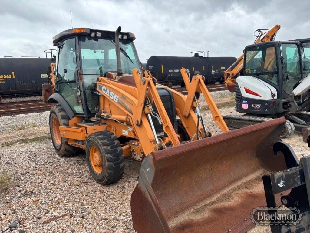 2011 Case 580 Super N Equipment Image0
