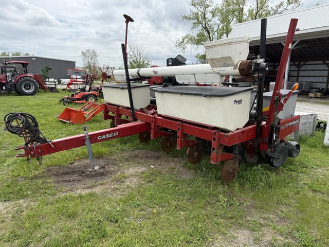 Image of Case IH 1220 equipment image 2