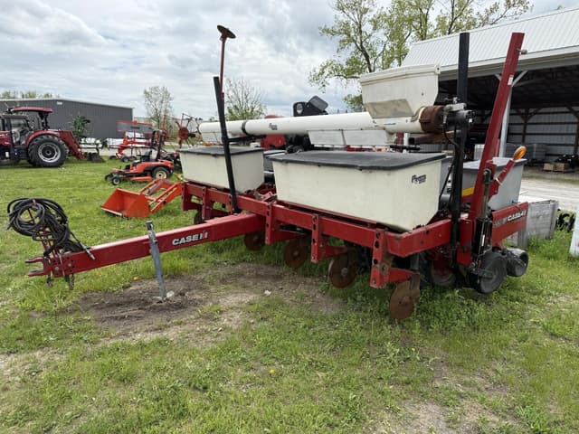 Image of Case IH 1220 equipment image 2