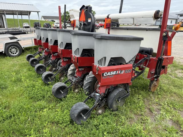 Image of Case IH 1220 equipment image 4