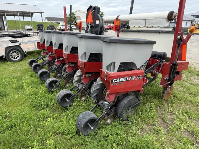 Image of Case IH 1220 equipment image 4