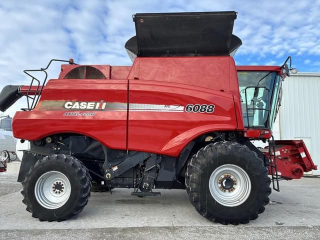 Image of Case IH 6088 equipment image 2