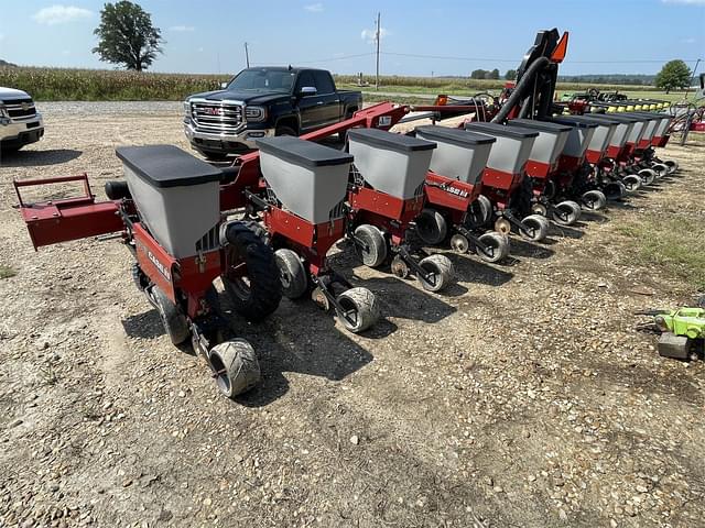 Image of Case IH 1230 equipment image 1