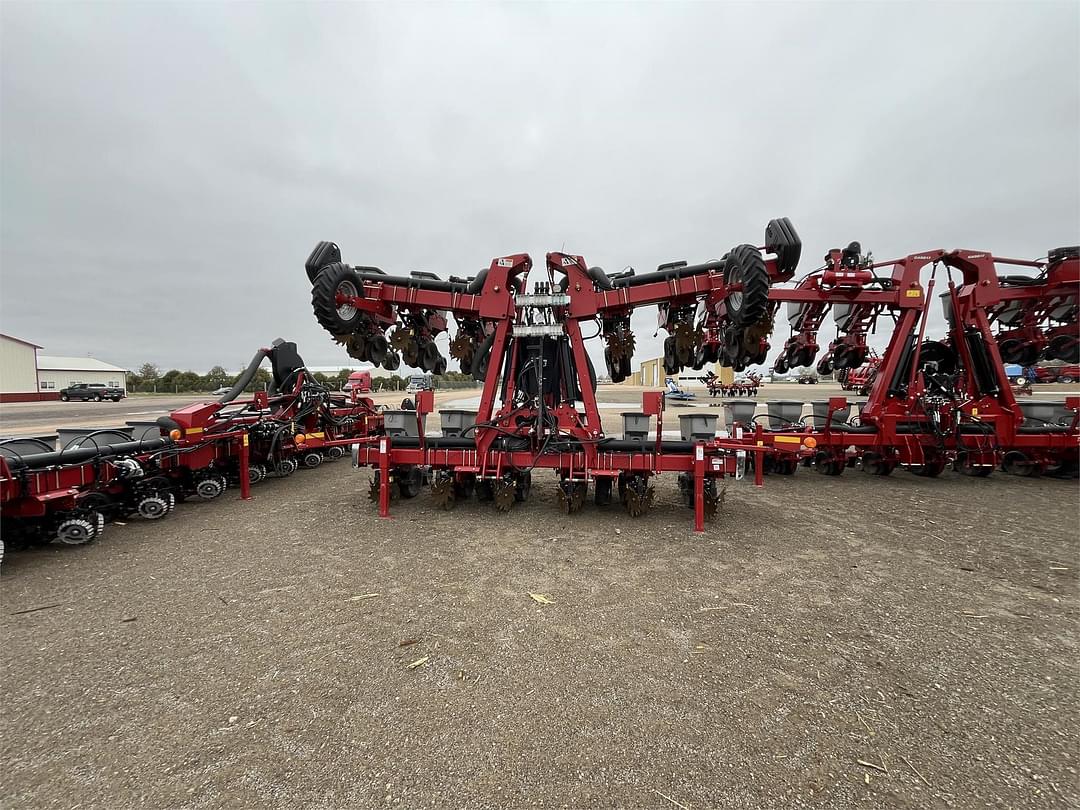 Image of Case IH 1230 Primary image