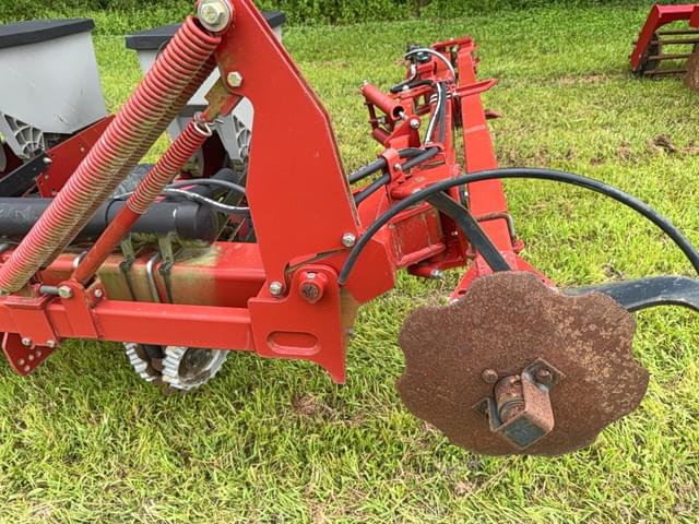 Image of Case IH 1230 equipment image 4
