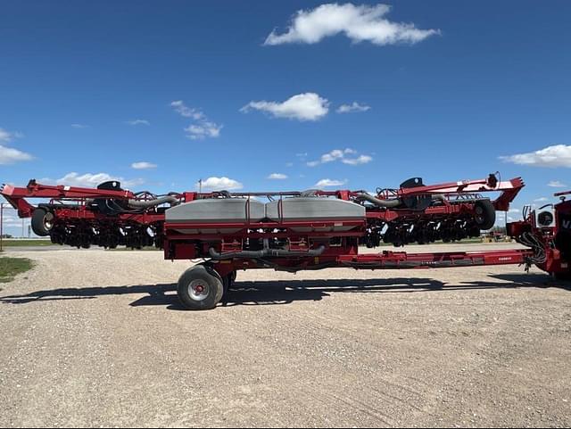 Image of Case IH 1240 equipment image 1
